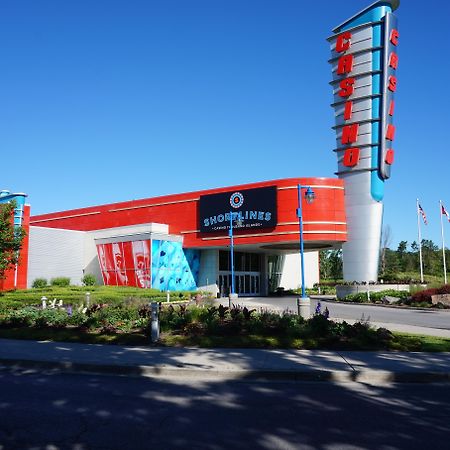 Holiday Inn Express Hotel & Suites 1000 Islands - Gananoque By Ihg Exterior photo