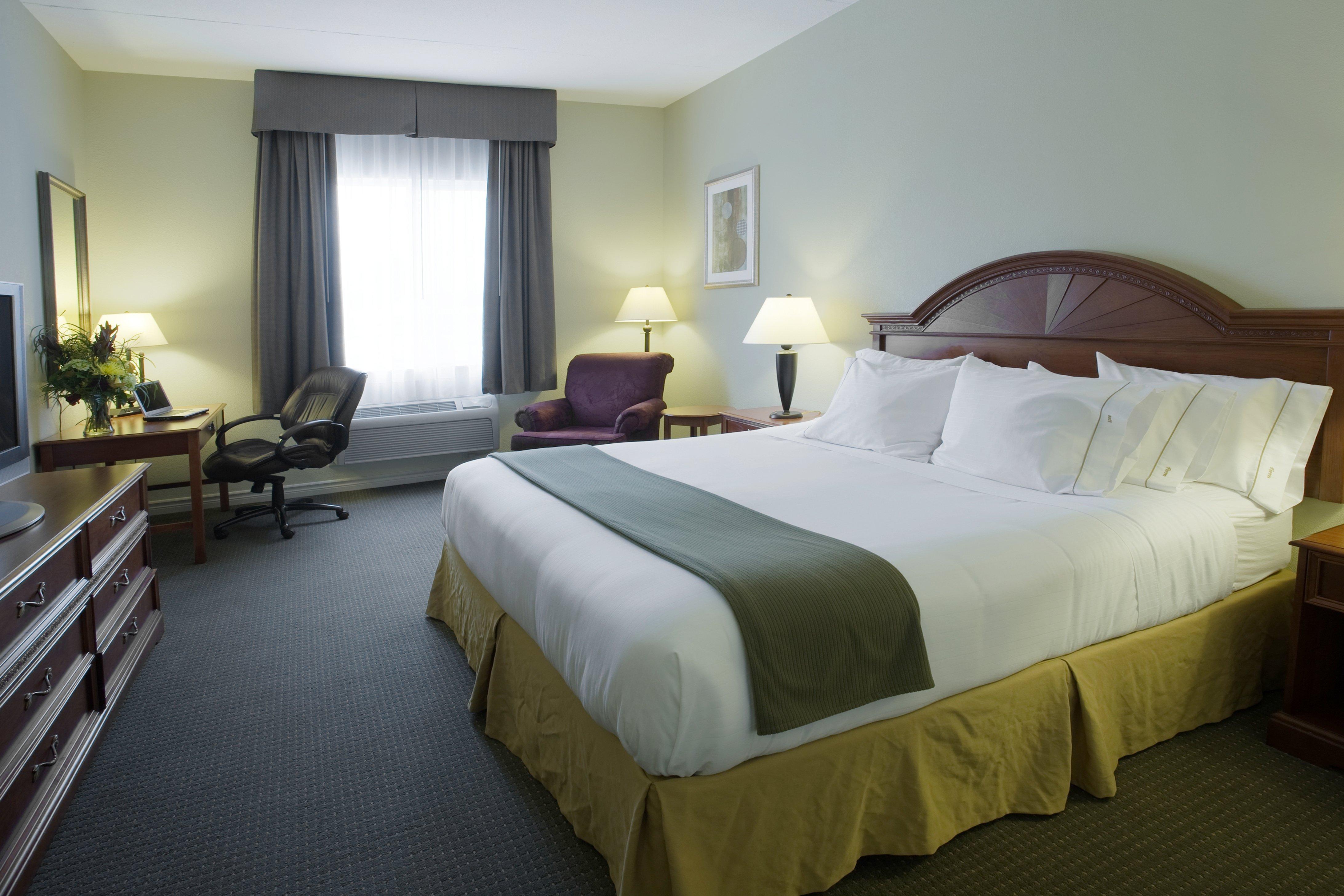 Holiday Inn Express Hotel & Suites 1000 Islands - Gananoque By Ihg Exterior photo