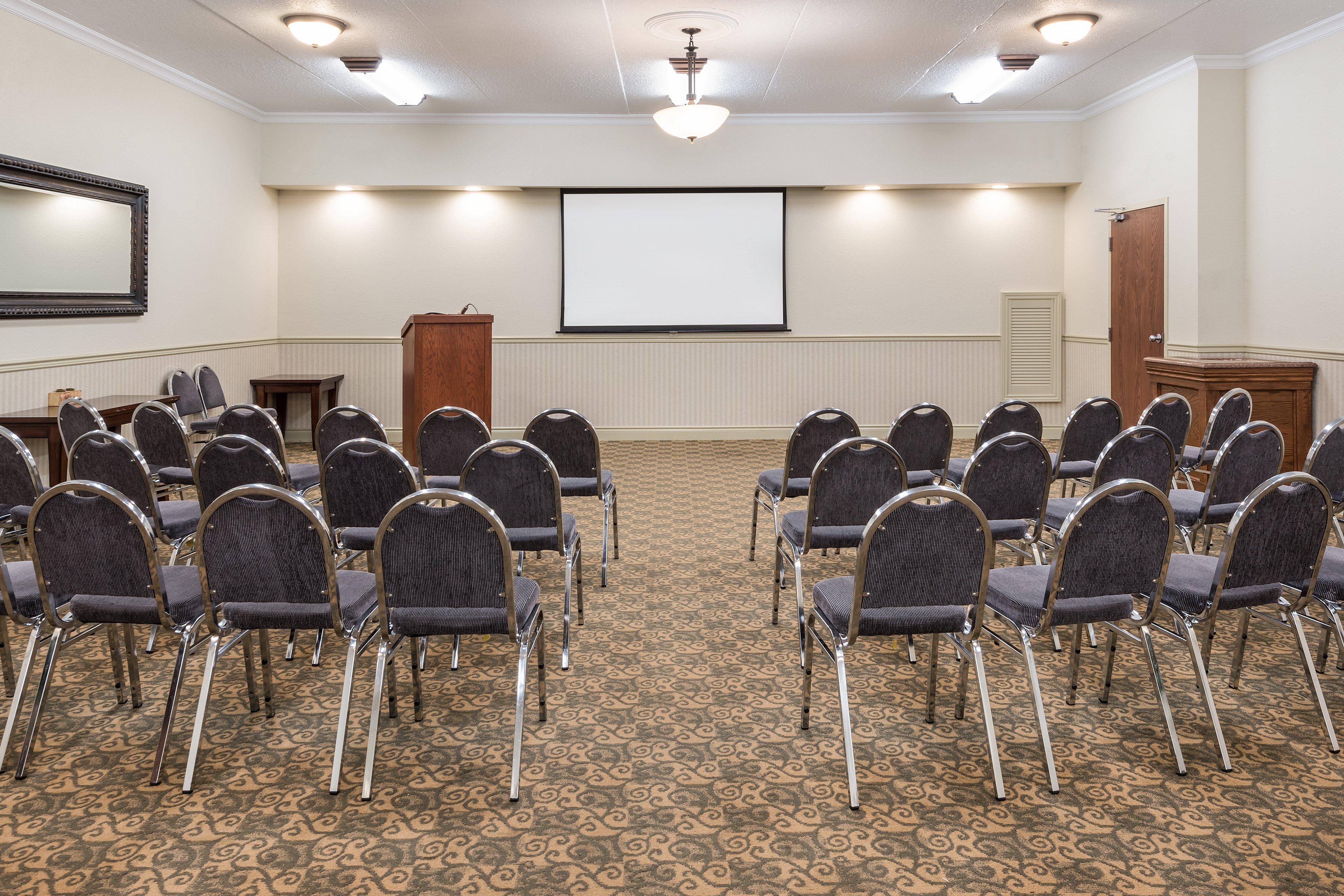 Holiday Inn Express Hotel & Suites 1000 Islands - Gananoque By Ihg Exterior photo