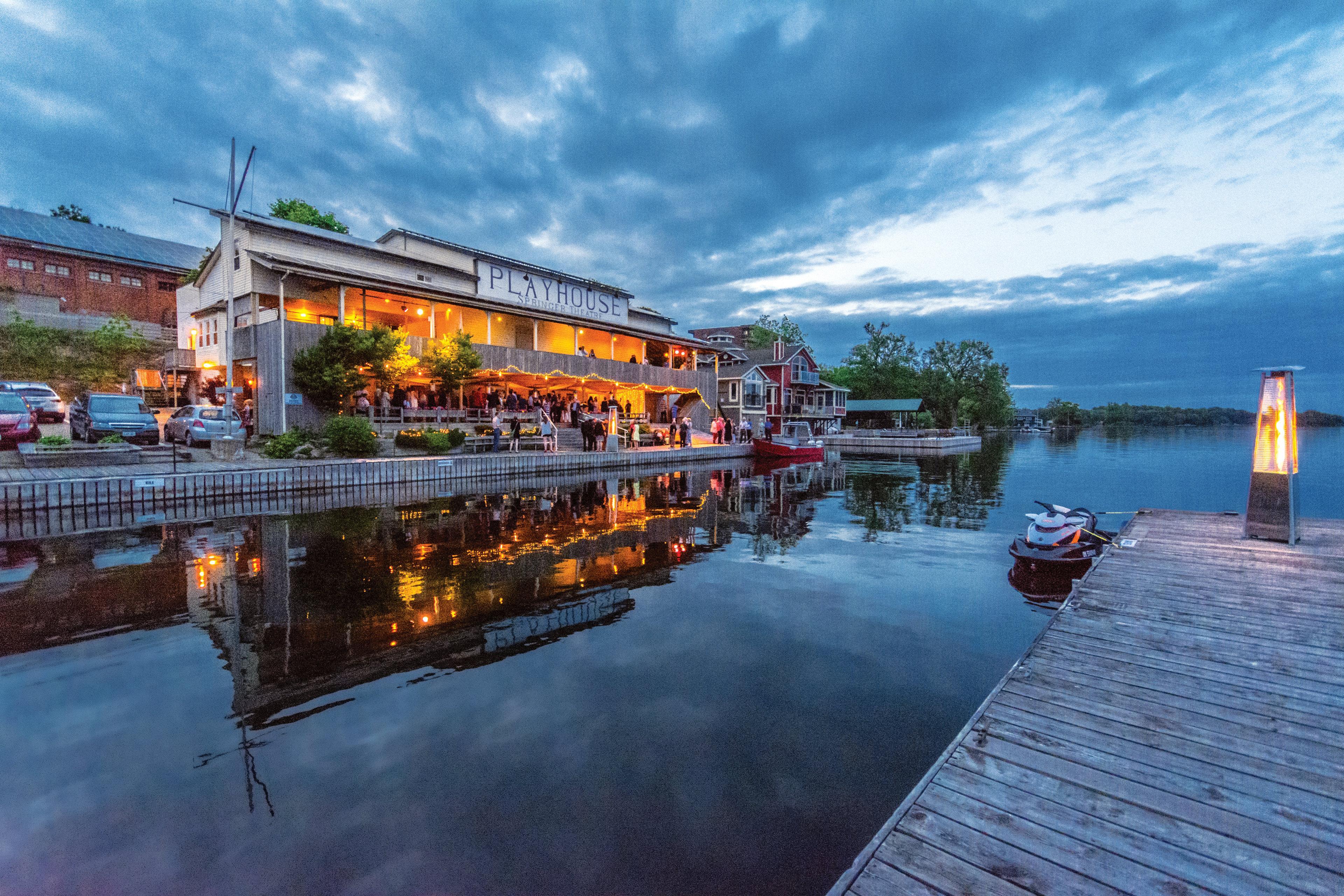 Holiday Inn Express Hotel & Suites 1000 Islands - Gananoque By Ihg Exterior photo