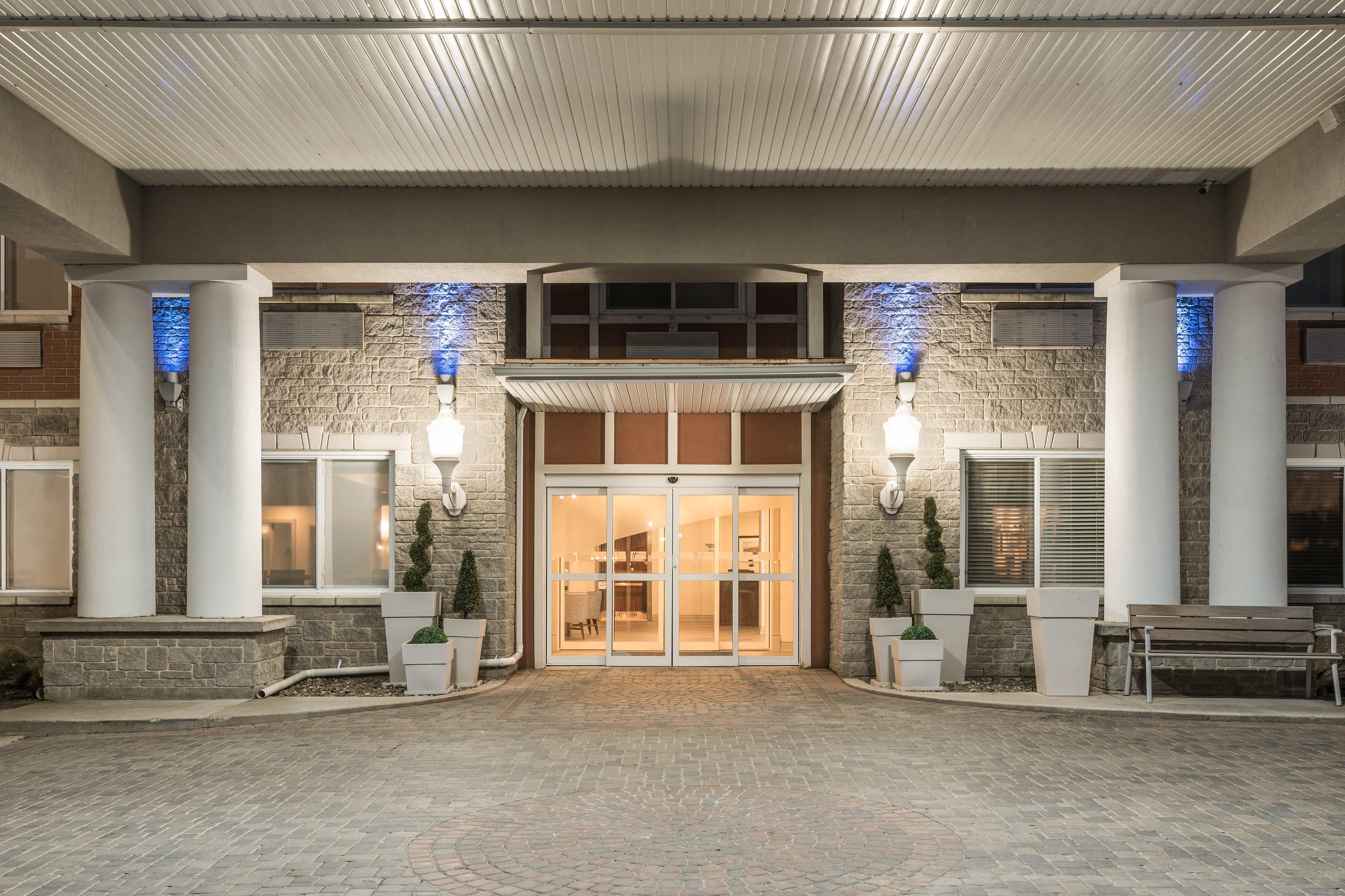 Holiday Inn Express Hotel & Suites 1000 Islands - Gananoque By Ihg Exterior photo